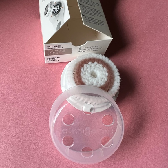 2 Clarisonic Radiance Brush Head (NIB) - Picture 4 of 5